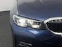BMW 3-Serie 320i Executive Edition | Sportline | Sfeerverlichting | Parkeersensoren |