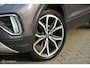 Volkswagen T-Cross 1.0 TSI Style | ACC | IQ-led | DAB | Sfeerverlichting | Leder details | Camera | 18 inch | Virtual Dash | Smokey Grey Metallic