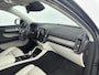 Volvo XC40 - 2.0 T4 AWD Inscription // DEALERONDERHOUDEN // TREKHAAK // LEDER // SCHUIFDAK //