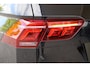 Volkswagen Tiguan 1.5 TSI R-Line Black Optiek | panoramadak | harmankardon | adap. cruise | camera | keyless | dodehoek detectie