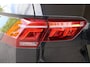 Volkswagen Tiguan 1.5 TSI R-Line Black Optiek | panoramadak | harmankardon | adap. cruise | camera | keyless | dodehoek detectie
