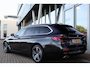 BMW 5-Serie Touring (g31) 530e 292PK BUSINESS Trekhaak | SOH 90% | Leer | Camera | Live Cockpit | Clima | Stoel/stuurverw. | Sfeerverlichting | 18 Inch Lm |