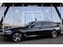 BMW 5-Serie Touring (g31) 530e 292PK BUSINESS Trekhaak | SOH 90% | Leer | Camera | Live Cockpit | Clima | Stoel/stuurverw. | Sfeerverlichting | 18 Inch Lm |