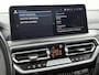 BMW X3 xDrive30e High Executive | M-Sport | Panoramadak | Apple Carplay / Android Auto | Camera | Virtual Cockpit | Heads-Up Display | Memory Seats | Stoelverwarming | Elektrische Achterklep | Akoestiek Glas | Harman-Kardon | Sfeerverlichting | Climate Control | 20" Lichtmetalen Velgen |