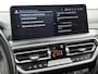 BMW X3 xDrive30e High Executive | M-Sport | Panoramadak | Apple Carplay / Android Auto | Camera | Virtual Cockpit | Heads-Up Display | Memory Seats | Stoelverwarming | Elektrische Achterklep | Akoestiek Glas | Harman-Kardon | Sfeerverlichting | Climate Control | 20" Lichtmetalen Velgen |