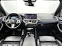 BMW X3 xDrive30e High Executive | M-Sport | Panoramadak | Apple Carplay / Android Auto | Camera | Virtual Cockpit | Heads-Up Display | Memory Seats | Stoelverwarming | Elektrische Achterklep | Akoestiek Glas | Harman-Kardon | Sfeerverlichting | Climate Control | 20" Lichtmetalen Velgen |