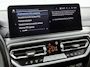 BMW X3 xDrive30e High Executive | M-Sport | Panoramadak | Apple Carplay / Android Auto | Camera | Virtual Cockpit | Heads-Up Display | Memory Seats | Stoelverwarming | Elektrische Achterklep | Akoestiek Glas | Harman-Kardon | Sfeerverlichting | Climate Control | 20" Lichtmetalen Velgen |