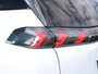 Peugeot 2008 1.2 130pk Automaat GT-Line Navigatie |  Schuif/-kanteldak | Achteruitrijcamera | Stoelverwarming | Keyless | Climate Control | Cruise Control | Parkeersensoren v+a | Full Led koplampen | 3D Cockpit | Dodehoeksensor | DAB+ radio | Apple Carplay / Android Auto | Donker getint glas | Afneembare trekhaak | 18" lichtmetalen velgen |