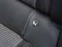 Peugeot 2008 1.2 130pk Automaat GT-Line Navigatie |  Schuif/-kanteldak | Achteruitrijcamera | Stoelverwarming | Keyless | Climate Control | Cruise Control | Parkeersensoren v+a | Full Led koplampen | 3D Cockpit | Dodehoeksensor | DAB+ radio | Apple Carplay / Android Auto | Donker getint glas | Afneembare trekhaak | 18" lichtmetalen velgen |