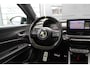 Abarth 600e Abarth Scorpionissima 54 kWh 282PK | Fabrieksgarantie | Kuipstoelen | Cruise control Adaptief | Apple Carplay/Android Auto | Parkeercamera | Half leder/alcantara | Voorruit verwarming | Parkeersensoren | Bluetooth | Navigatie |