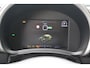Abarth 600e Abarth Scorpionissima 54 kWh 282PK | Fabrieksgarantie | Kuipstoelen | Cruise control Adaptief | Apple Carplay/Android Auto | Parkeercamera | Half leder/alcantara | Voorruit verwarming | Parkeersensoren | Bluetooth | Navigatie |