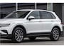 Volkswagen Tiguan 1.5 TSI Life | Trekhaak | Carplay | Stoelverwarming