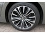 Toyota Corolla Touring Sports Hybrid 140 Dynamic ,Apple & Android Auto, Parkeersensoren, Stoelverwarming, achteruitrijcamera,