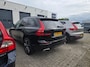 Volvo XC60 2.0 B5 R-Design Black Edition 251PK NIEUWSTAAT I 2de eig. I R-Design I Winterpakket I Blis I 20" I Leer I B&W I Camera I