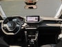 Peugeot 208 Allure 1.2 Hybrid 110pk Automaat CAMERA VOOR + ACHTER | 16''LM | NAVI | ADAP. CRUISE | DODE HOEK