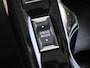 Peugeot 208 Allure 1.2 Hybrid 110pk Automaat CAMERA VOOR + ACHTER | 16''LM | NAVI | ADAP. CRUISE | DODE HOEK