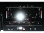 Audi E-tron e-tron 55 quattro advanced Pro Line Plus 95 kWh | SoH 92% | Incl. 12 maanden Garantie | Panorama dak | Luchtvering | Bang & Olufsen Audiosysteem | Elektrisch verstelbare stoelen met memory | Soft close | Afneembare trekhaak | 360° Camera | Adaptive cruise controle | Keyless entry/start | Head-Up Display | Stoelverwarming | Elektrische kofferbakklep | Dodehoeksensoren | Apple CarPlay/Android Auto | Draadloze telefoonlader | 22 Inch LMV | Navigatie |