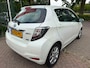 Toyota Yaris 1.5 Full Hybrid Aspiration Automaat 2e eigenaar dealer onderhouden navigatie achteruit camera cruis control cv op afs
