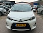 Toyota Yaris 1.5 Full Hybrid Aspiration Automaat 2e eigenaar dealer onderhouden navigatie achteruit camera cruis control cv op afs