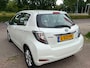 Toyota Yaris 1.5 Full Hybrid Aspiration Automaat 2e eigenaar dealer onderhouden navigatie achteruit camera cruis control cv op afs