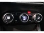 Renault Captur 1.3 TCe 140 Intens EDC | Camera | Stuurverwarming | Climate control | Navigatie | LED koplampen |