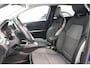 Renault Captur 1.3 TCe 140 Intens EDC | Camera | Stuurverwarming | Climate control | Navigatie | LED koplampen |