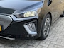 Hyundai Ioniq Premium EV 38 kWh | Leder | Camera | Navigatie | Stoel&stuurverwarming | Apple CarPlay | Adaptieve cruise | Lane assist | Dodehoekdetectie | 17 inch velgen | Warmtepomp | Keyless | LED | DAB | Volledig dealeronderhouden