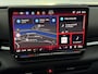 Volkswagen T-Roc 1.5 e TSI R-Line Black edition Panoramadak, Camera, Elektrische trekhaak, Navi, Elektrische achterklep, Cruise control adaptief, 19 Inch velgen, 2 Jaar garantie