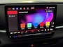 Volkswagen T-Roc 1.5 e TSI R-Line Black edition Panoramadak, Camera, Elektrische trekhaak, Navi, Elektrische achterklep, Cruise control adaptief, 19 Inch velgen, 2 Jaar garantie