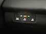 Volkswagen T-Roc 1.5 e TSI R-Line Black edition Panoramadak, Camera, Elektrische trekhaak, Navi, Elektrische achterklep, Cruise control adaptief, 19 Inch velgen, 2 Jaar garantie