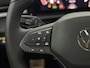 Volkswagen T-Roc 1.5 e TSI R-Line Black edition Panoramadak, Camera, Elektrische trekhaak, Navi, Elektrische achterklep, Cruise control adaptief, 19 Inch velgen, 2 Jaar garantie