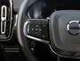 Volvo XC40 2.0 B3 Core - Elektr. Wegklapbare trekhaak - Dodehoek - 18"LMV - Stoel en Stuurverw