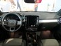 Volvo XC40 2.0 B3 Core - Elektr. Wegklapbare trekhaak - Dodehoek - 18"LMV - Stoel en Stuurverw