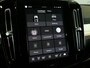 Volvo XC40 2.0 B3 Core - Elektr. Wegklapbare trekhaak - Dodehoek - 18"LMV - Stoel en Stuurverw