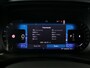 Volvo XC40 2.0 B3 Core - Elektr. Wegklapbare trekhaak - Dodehoek - 18"LMV - Stoel en Stuurverw