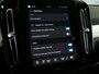 Volvo XC40 2.0 B3 Core - Elektr. Wegklapbare trekhaak - Dodehoek - 18"LMV - Stoel en Stuurverw