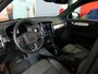 Volvo XC40 2.0 B3 Core - Elektr. Wegklapbare trekhaak - Dodehoek - 18"LMV - Stoel en Stuurverw