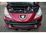 Peugeot 207 CC 1.6 VTi Féline | Leder | Clima | Cruise | Stoelverw. | Metalic lak | Windscherm | MOOI! |
