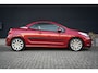 Peugeot 207 CC 1.6 VTi Féline | Leder | Clima | Cruise | Stoelverw. | Metalic lak | Windscherm | MOOI! |