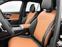 Mercedes-Benz GLC 300e 4MATIC Business Solution AMG | Advanced plus | Nightpakket | Parkeerpakket met achteruitcamera | Trekhaak | Middenconsole metaalstructuur | Panoramaschuifdak | 20 inch vijfspaaks lichtmetalen AMG-velgen | Warmtewerend, donkergetint glas |