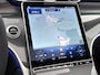 Mercedes-Benz GLC 300e 4MATIC Business Solution AMG | Advanced plus | Nightpakket | Parkeerpakket met achteruitcamera | Trekhaak | Middenconsole metaalstructuur | Panoramaschuifdak | 20 inch vijfspaaks lichtmetalen AMG-velgen | Warmtewerend, donkergetint glas |