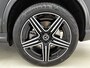 Mercedes-Benz GLC 300e 4MATIC Business Solution AMG | Advanced plus | Trekhaak | Panoramaschuifdak | Treeplanken in aluminiumlook | Middenconsole metaalstructuur | 20 inch vijfspaaks lichtmetalen AMG-velgen |