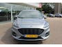 Ford Kuga 2.5 PHEV ST-Line X , 1500kg Trekgewicht , Slechts 35000km Navigatie, Stoel,stuur en voorruitverwarming, Climate control Trekhaak , Bluetooth , Head-up display , BenO audio systeem