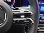 Mercedes-Benz CLA Shooting Brake 200 Business Solution AMG | Premium pakket | Nightpakket | Parkeerpakket |Trekhaak | Vast panoramadak | Massage functie | Warmtewerend, donkergetint glas | 18" vijfspaaks lichtmetalen AMG-velgen |