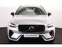 Volvo XC60 T6 Recharge AWD R-Design - Panorama/schuifdak - IntelliSafe Assist - 360º Camera - Bowers & Wilkins audio - Adaptieve LED koplampen - Verwarmde voorstoelen, stuur & achterbank - Parkeersensoren voor & achter - Elektr. bedienb. voorstoelen met geheugen - Geventileerde voorstoelen - Head up display - Draadloze tel. lader - Standkachel - Extra getint glas - 21' LMV