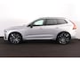 Volvo XC60 T6 Recharge AWD R-Design - Panorama/schuifdak - IntelliSafe Assist - 360º Camera - Bowers & Wilkins audio - Adaptieve LED koplampen - Verwarmde voorstoelen, stuur & achterbank - Parkeersensoren voor & achter - Elektr. bedienb. voorstoelen met geheugen - Geventileerde voorstoelen - Head up display - Draadloze tel. lader - Standkachel - Extra getint glas - 21' LMV