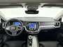 Volvo V60 B4 Ultimate Dark | Panoramadak | 360° camera | Harman Kardon | Head-up display | Stoelventilatie | Stoel- en stuurverwarming | Trekhaak