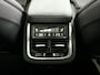 Volvo V60 B4 Ultimate Dark | Panoramadak | 360° camera | Harman Kardon | Head-up display | Stoelventilatie | Stoel- en stuurverwarming | Trekhaak