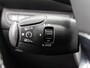 Peugeot 2008 SUV Allure 110pk | Lage kilometerstand | Navigatie | Achteruitrijcamera | Climate Control | Cruise Control | Parkeersensoren | Half lederen sportstoelen | Apple Carplay / Android Auto | Bluetooth | Elektrisch inklapbare spiegels | Automatisch dimlicht | Regensensor | Donker getint glas | 100% dealeronderhouden | 16" lichtmetalen velgen |