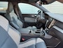 Volvo V60 2.0 T6 Twin Engine AWD R-Design / Elektr. voorst. met geheugen / Achteruitrijcamera / stoelverwarming /